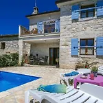 Будинок відпочинку House Irma Пореч