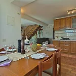 House Irma Будинок відпочинку *